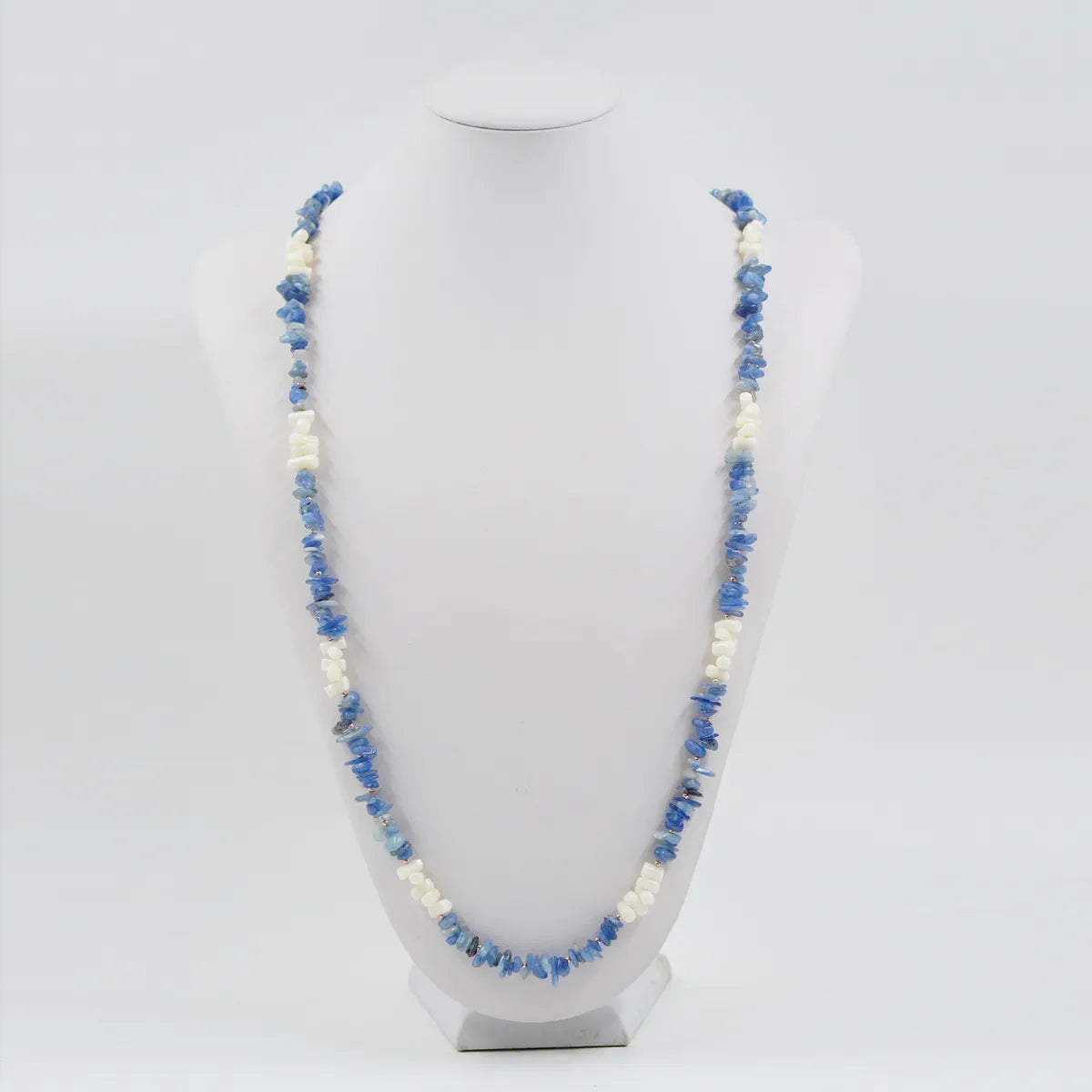 Collana in Arg.925 rosè con Cianite e Corallo bianco