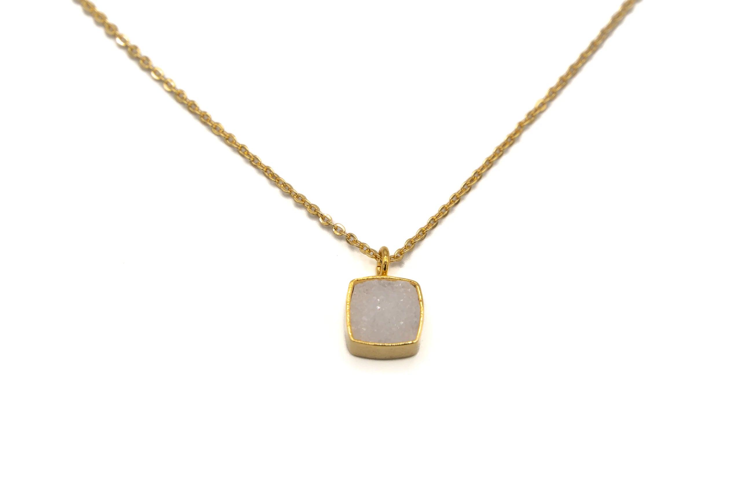 Collana Girocollo in Ottone con Ciondolo Quadrato