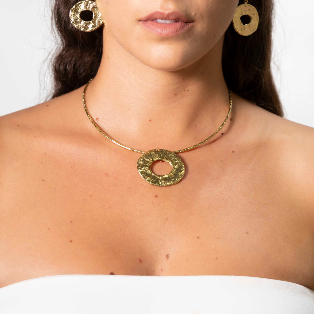 Choker ottone ovalino pendente