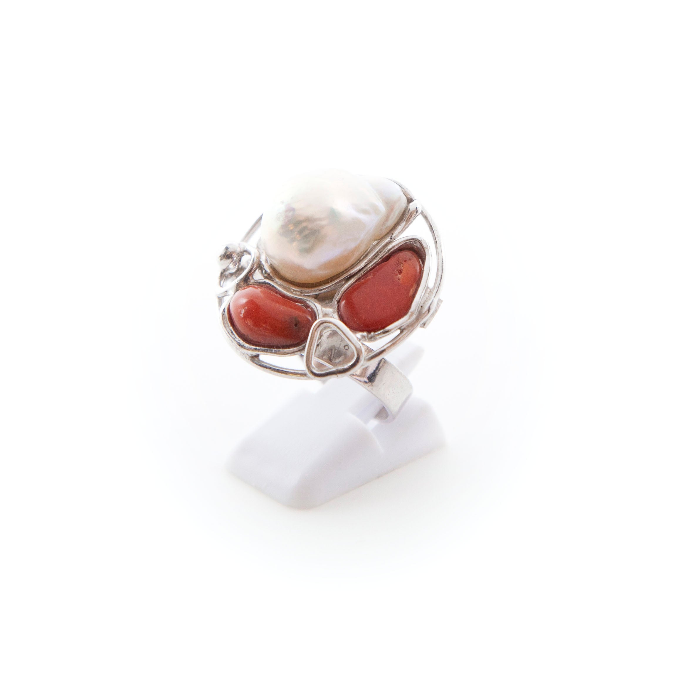 Anello in Corallo Mediterraneo, Perla Scaramazza e Argento 925