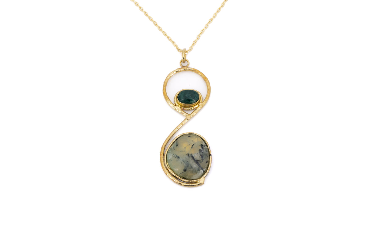 Collana lunga ottone infinito due pietre Smeraldo e Prehnite